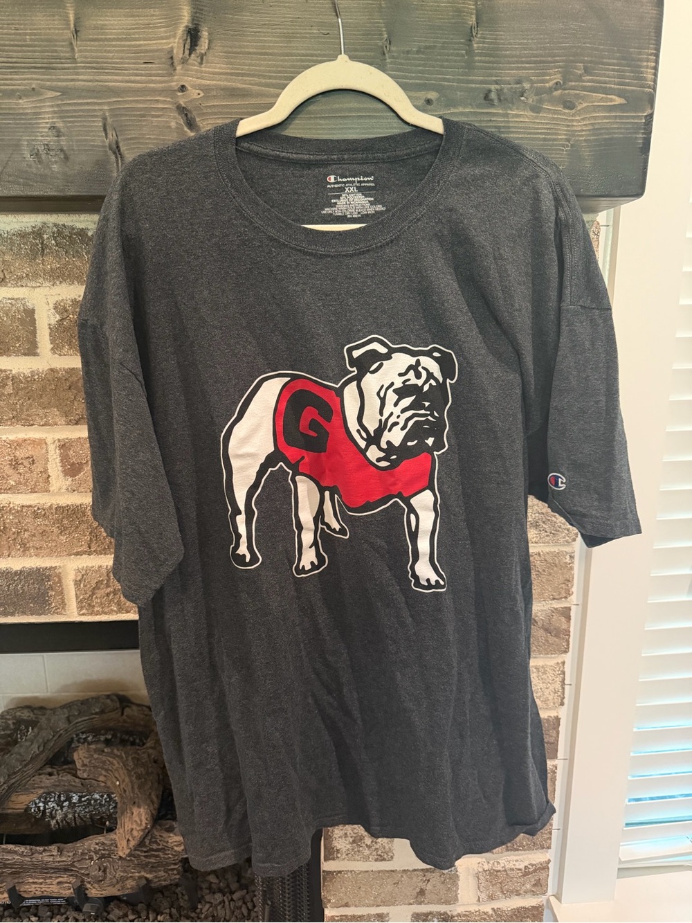 Champion Charcoal Georgia (UGA) Bulldog Graphic Tee with Red Accent XXL